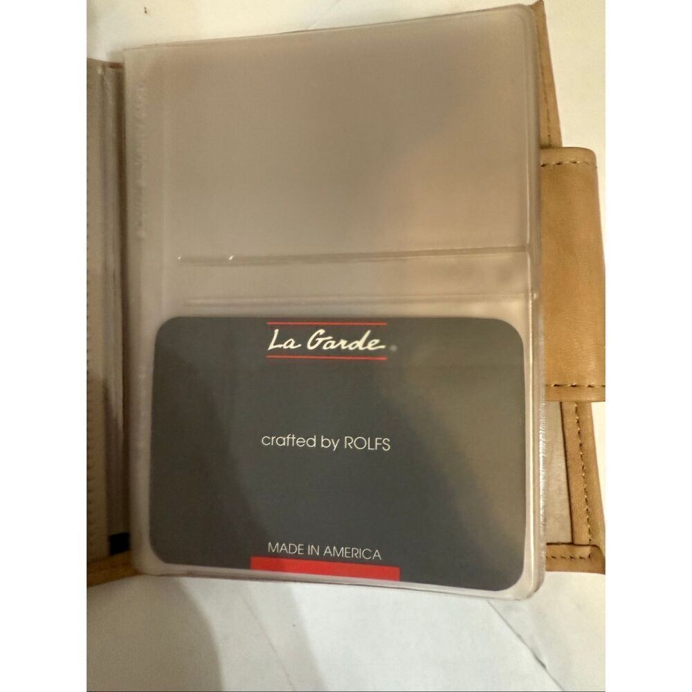 La Garde Crafted By ROLFS Women's Leather Bi-Fold Card Holder Wallet Tan OS NWOT